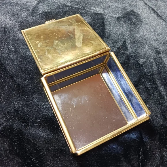 Trinket box. solofficialkw.com